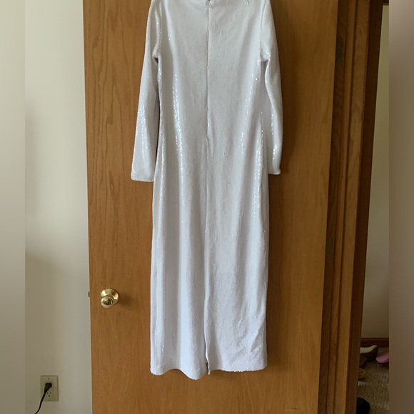 White Sequins Dress - Picture 6 of 6
